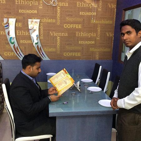 Hotel Central Park Muzaffarpur Dış mekan fotoğraf